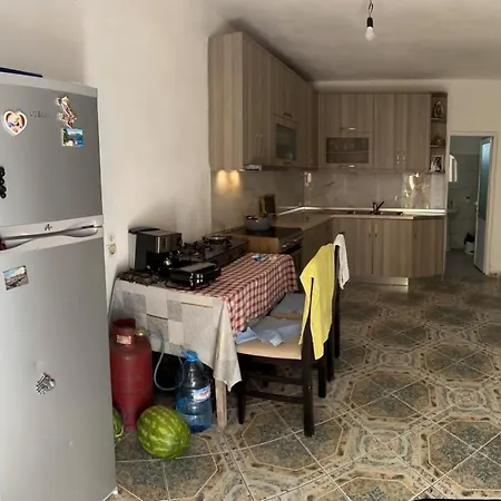 Private House Surrounded By Greenery Apartament Fier